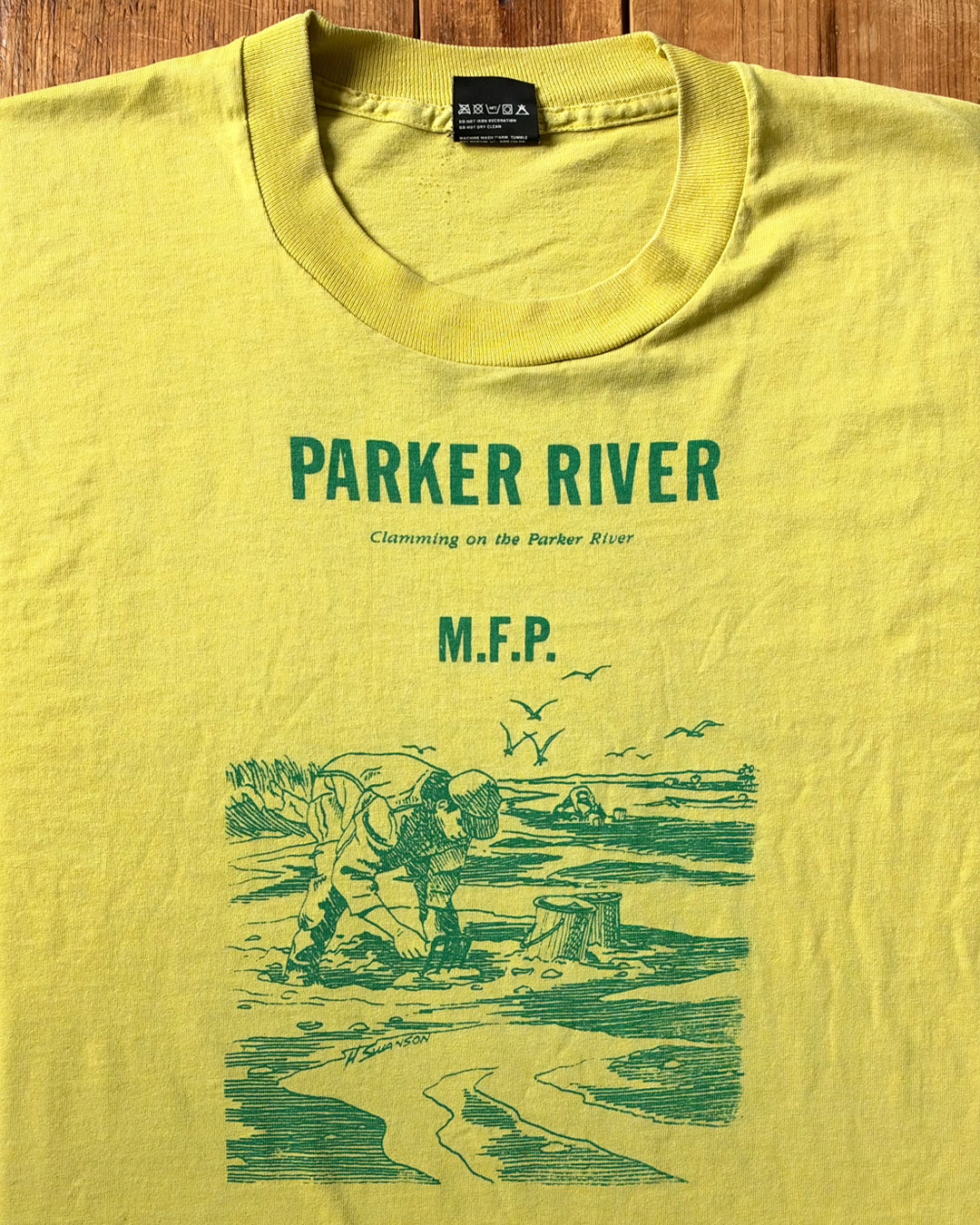 Parker River Clamming Tee - 1990s